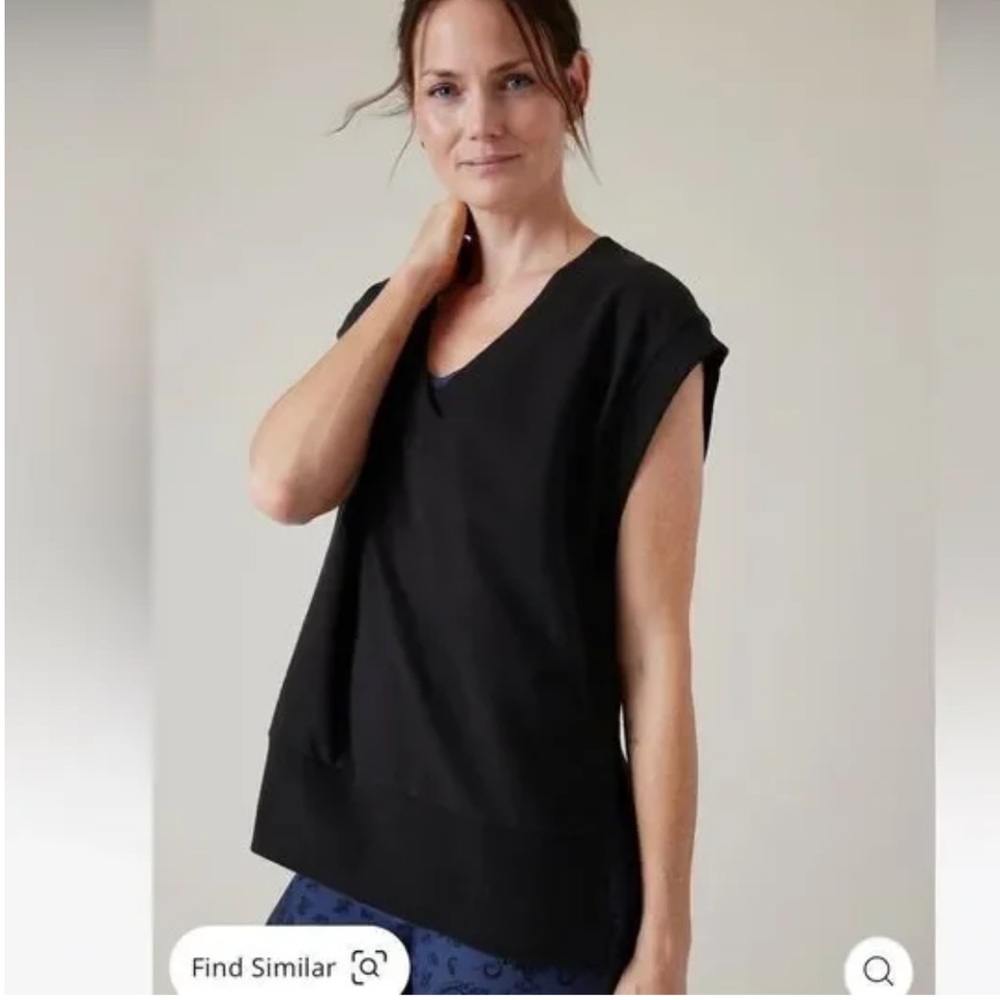 Athleta Retroterry V-neck sweatshirt tee- NWT- retail 79‎